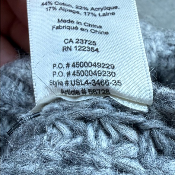 Wilfred Aritzia Charcoal V-Neck Sweater Cotton and Alpaca Blend Size Small - Picture 7 of 9